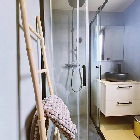 Tilia - 4 Personnes - Clim-piscine בית נופש אוש
